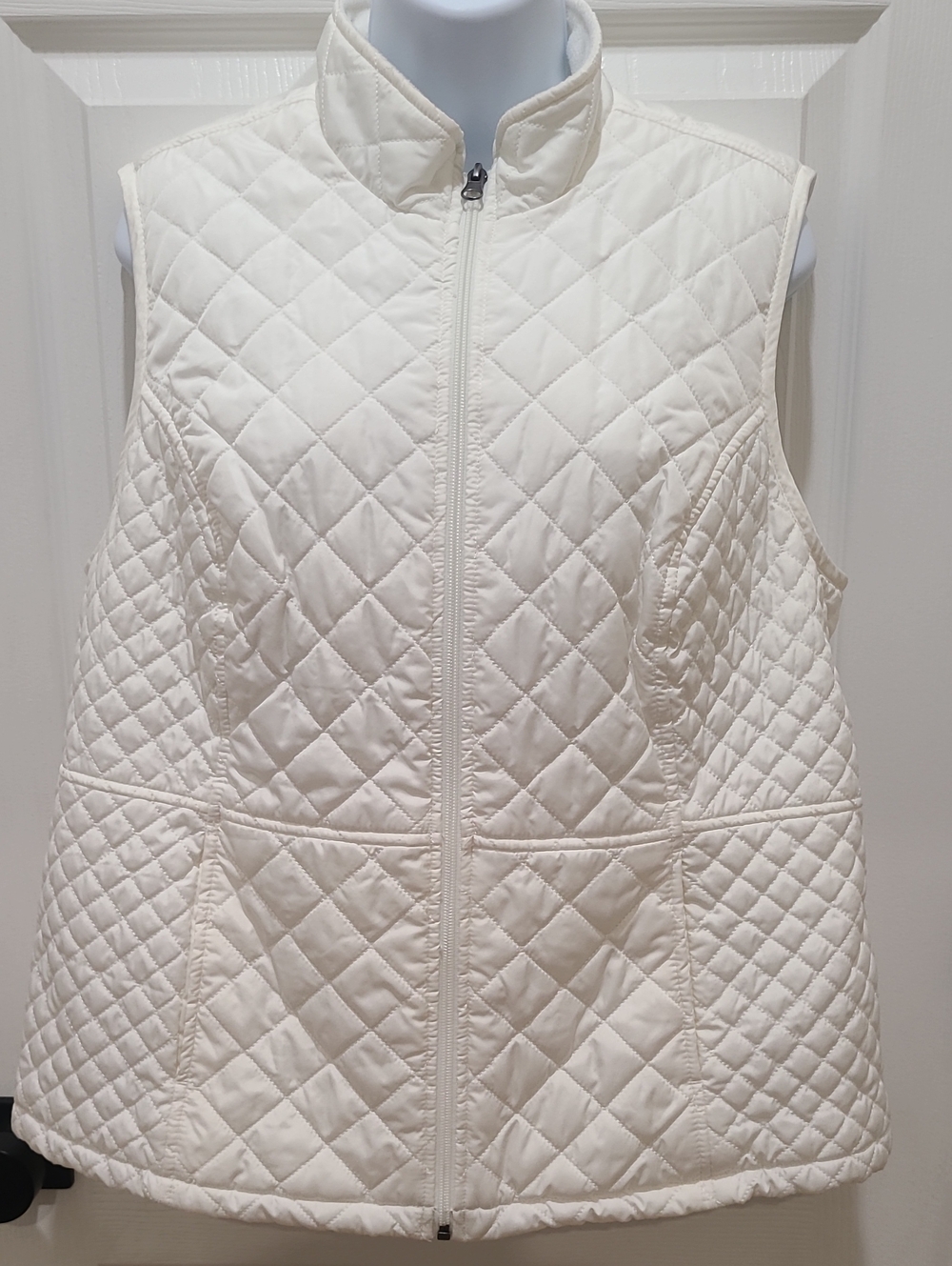 Croft & Barrow Cream Quilted Zip-Front Sleeveless Vest